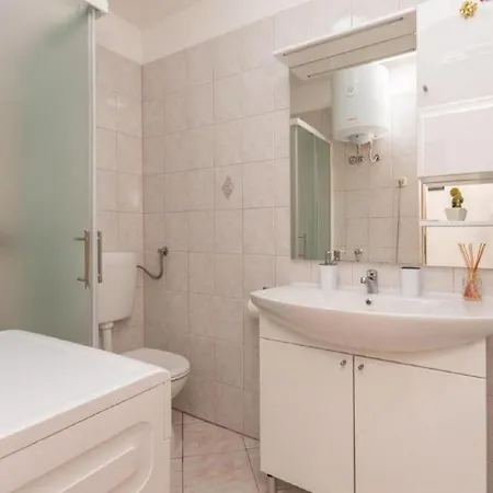 Apartment Darko - 100M From Sea Apartment