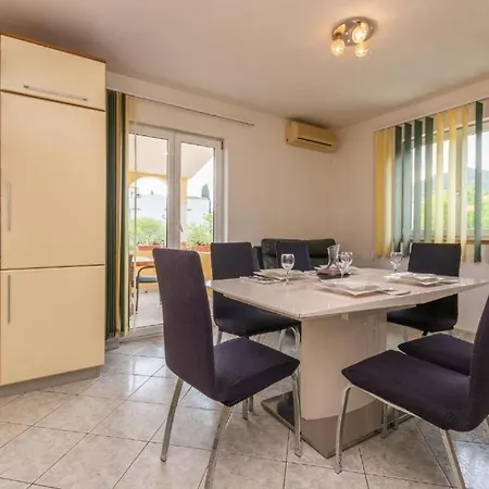 Apartment Darko - 100M From Sea *