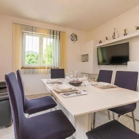 Apartment Darko - 100M From Sea